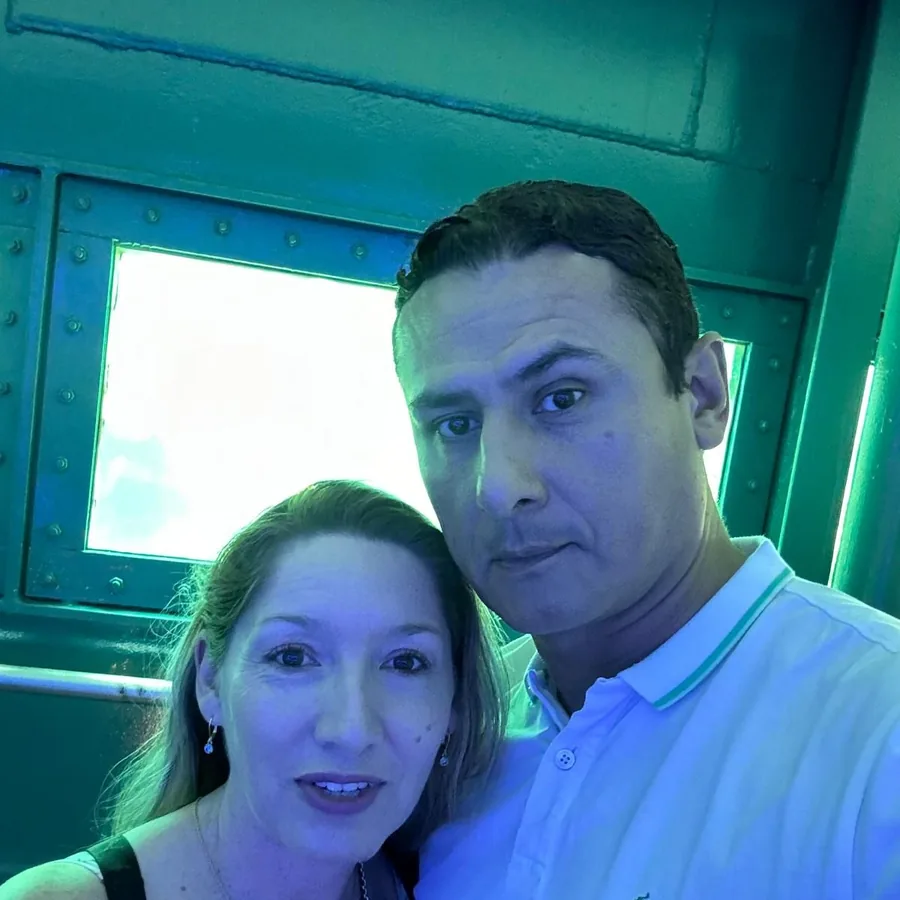 Cliente de Inmuebles Marulanda en la entrega de su inmueble
